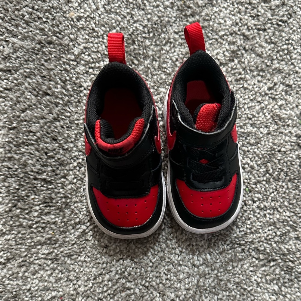 Nike Toddler Court Borough Low 2 in Black | size 4c BQ5453-007